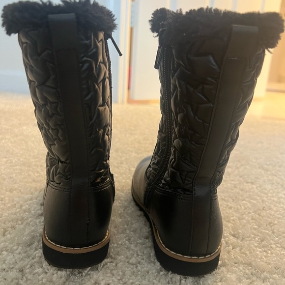 ✨ H&M Kids Tan Suede Ankle Boots – Size 10.5 | New Without Tags ✨ - Picture 7 of 14